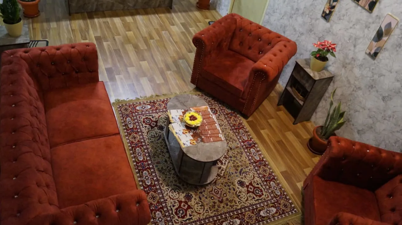 FootAura salem Center